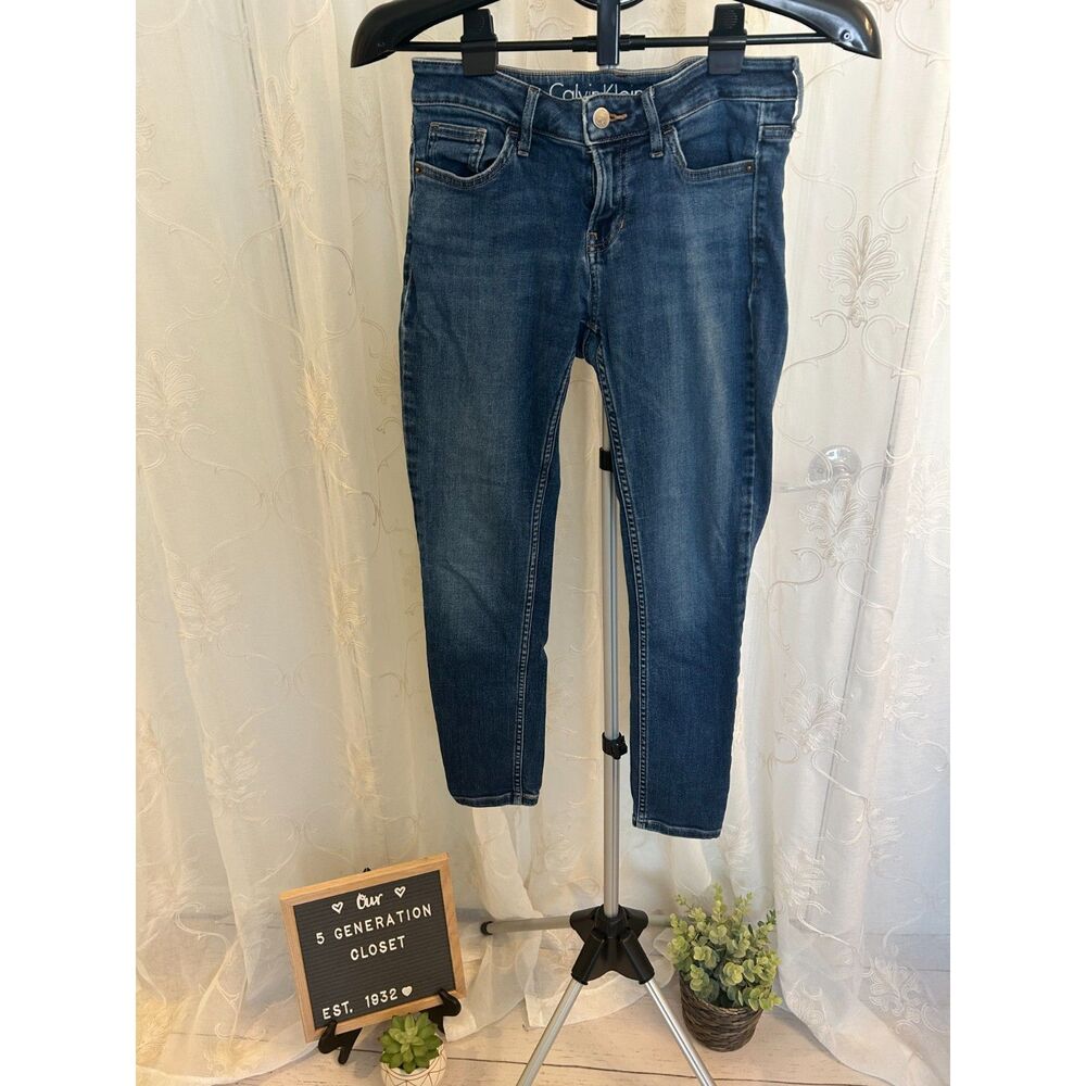 Calvin Klein Mid-Rise Skinny Ankle Jeans